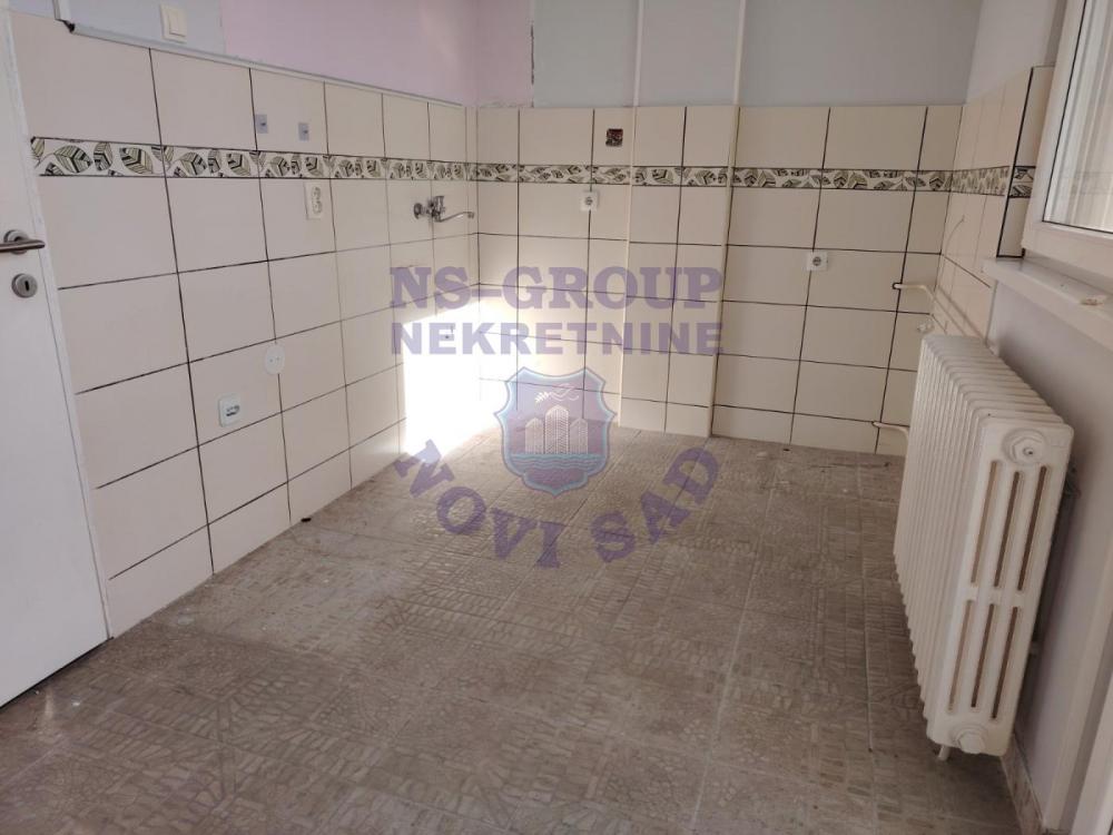 Slika 3 - Veoma svetao stan na Novom Naselju